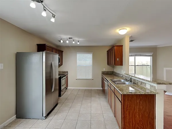 $1,890 | 11830 Rolling Stream Drive, Tomball, TX 77375
