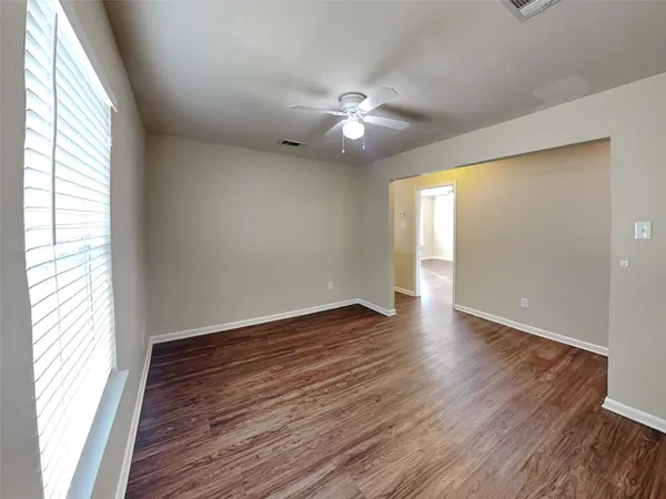 $1,890 | 11830 Rolling Stream Drive, Tomball, TX 77375
