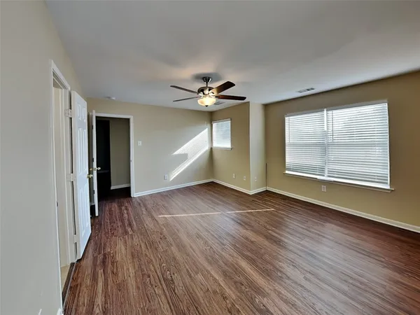 $1,860 | 11830 Rolling Stream Drive, Tomball, TX 77375