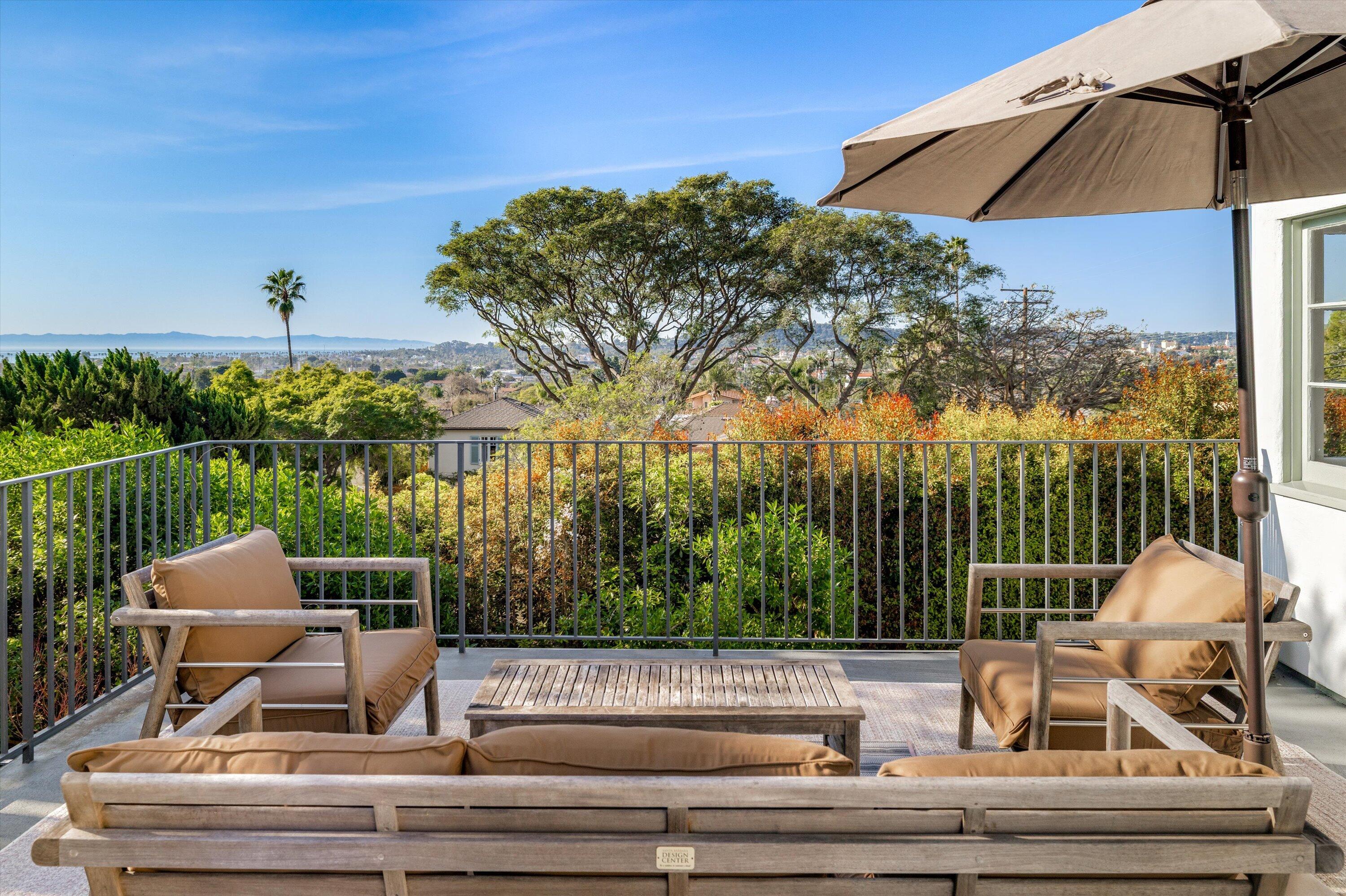 1322 East Cota Street Santa Barbara, CA 93103 - Photo 17 of 55 Same-level Patio