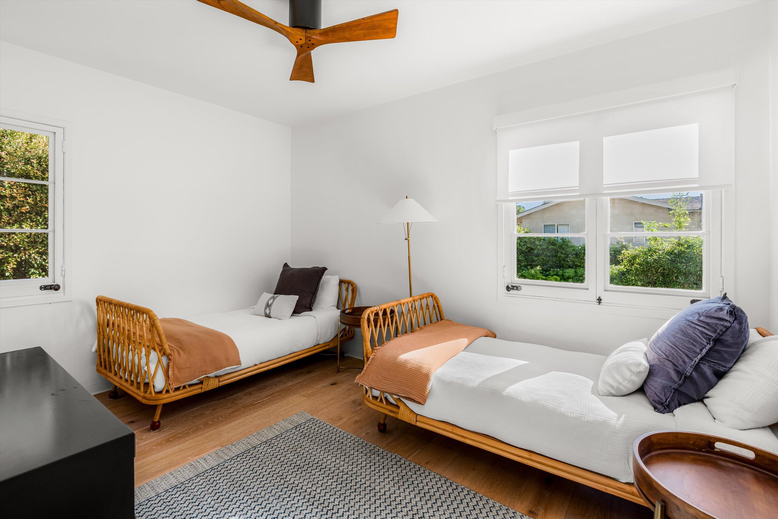 1322 East Cota Street Santa Barbara, CA 93103 - Photo 25 of 55 Simple & Elegant