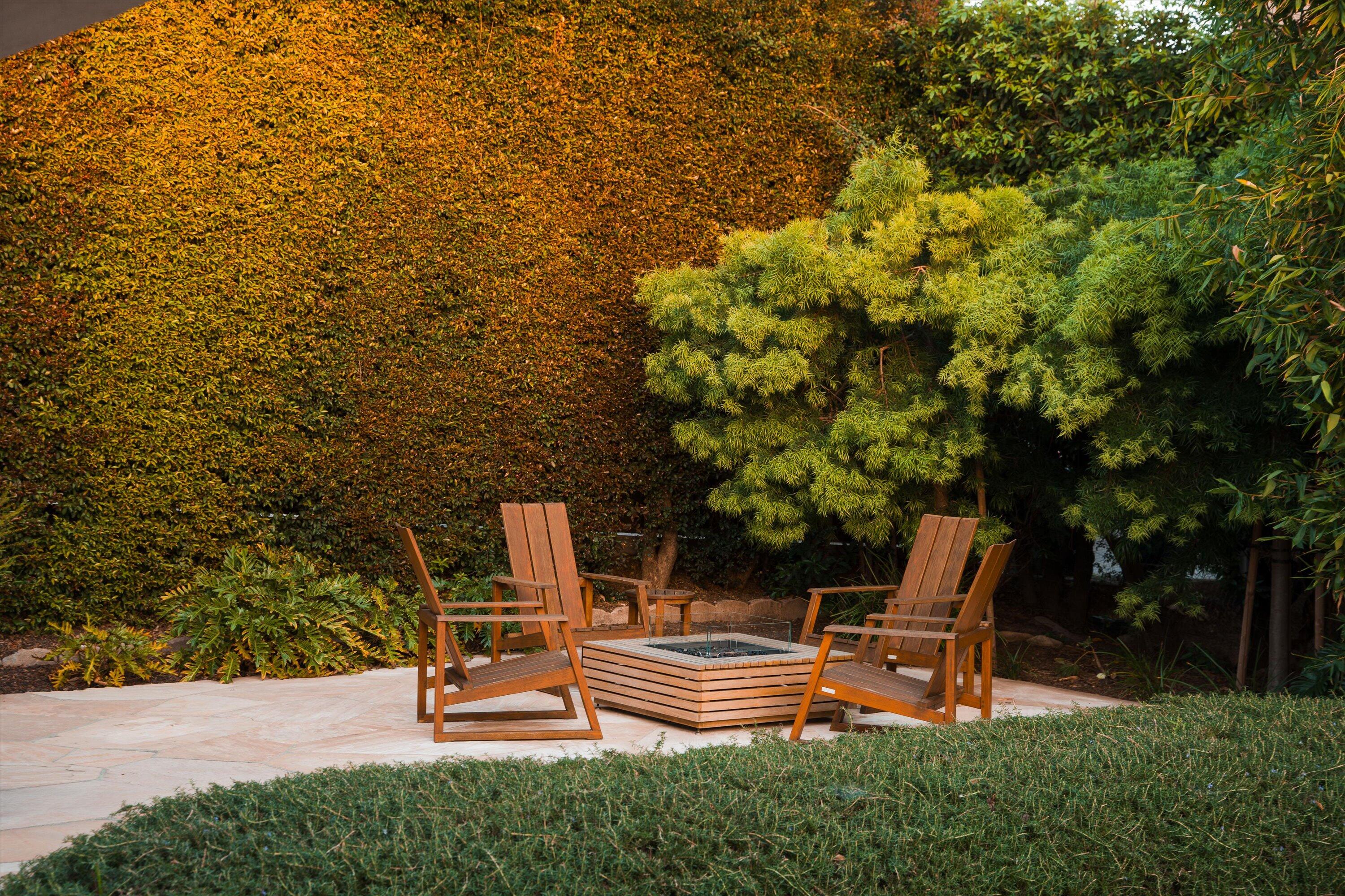 1322 East Cota Street Santa Barbara, CA 93103 - Photo 29 of 55 Fire Pit Seating Area