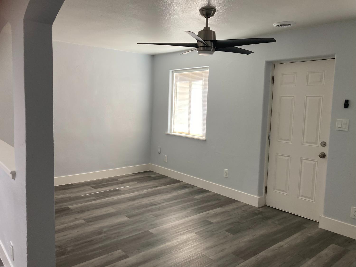 322 Kerr Avenue Modesto, CA 95354 - Photo 7 of 12