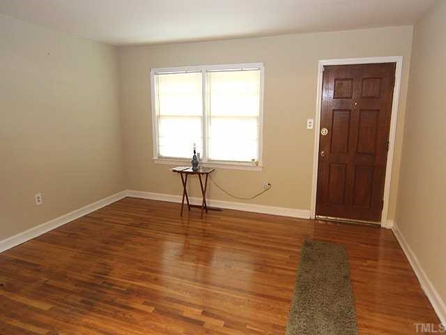 521 Calloway Drive Raleigh, NC 27610 - Photo 3 of 10 Living Room