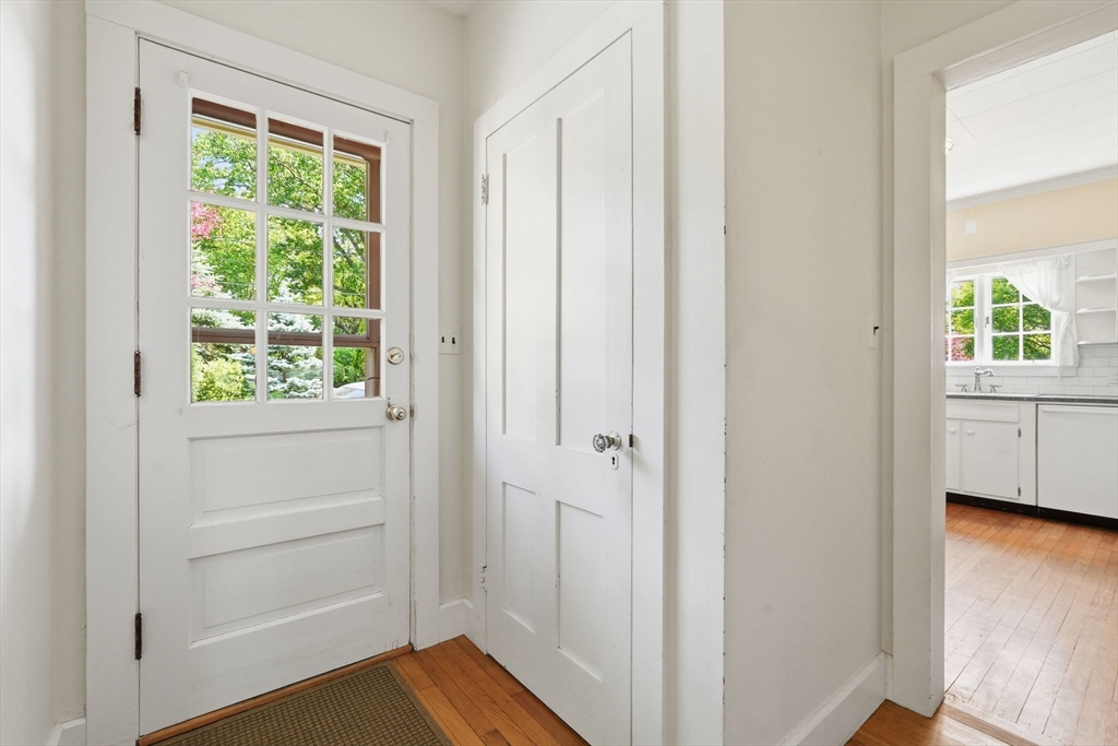 38 Round Hill Road Northampton, MA 01060 - Photo 8 of 42
