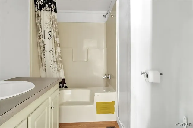 $297,776 | 9247 Coffee Hill Road, West Sparta, NY 14437