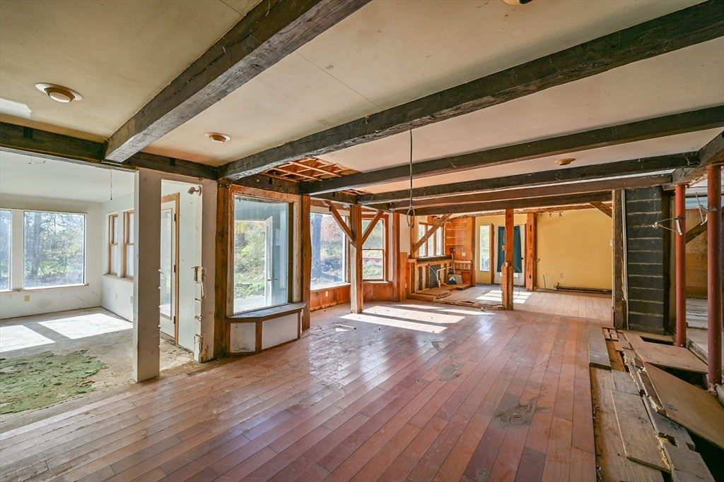 18 Kingsbury Road Webster, MA 01570 - Photo 19 of 42