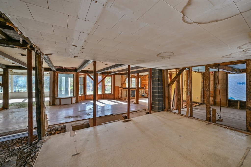 18 Kingsbury Road Webster, MA 01570 - Photo 24 of 42