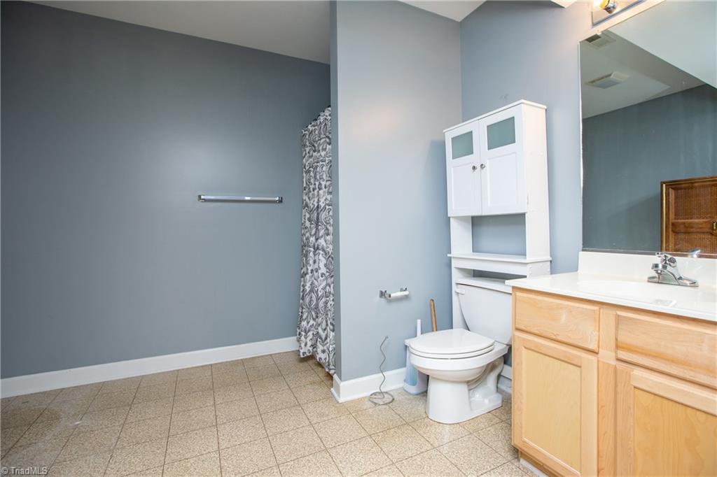 1414 Robbins Road Winston-Salem, NC 27107 - Photo 20 of 21 Gallery Image 20