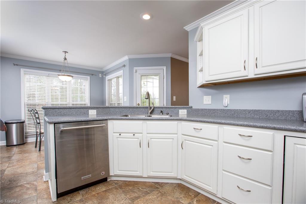 1414 Robbins Road Winston-Salem, NC 27107 - Photo 10 of 21 Gallery Image 10