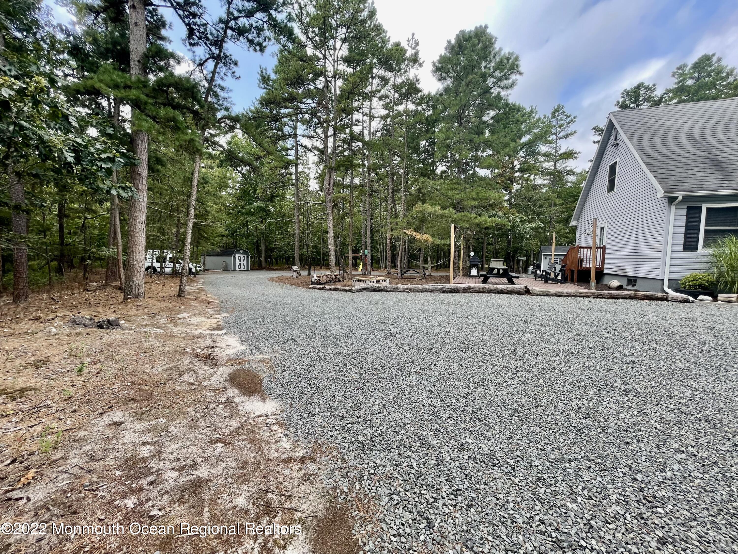 9 Johnson Road Vincentown, NJ 08088 - Photo 4 of 48 4016E3C4-314D-4137-8042-61A5725D3164