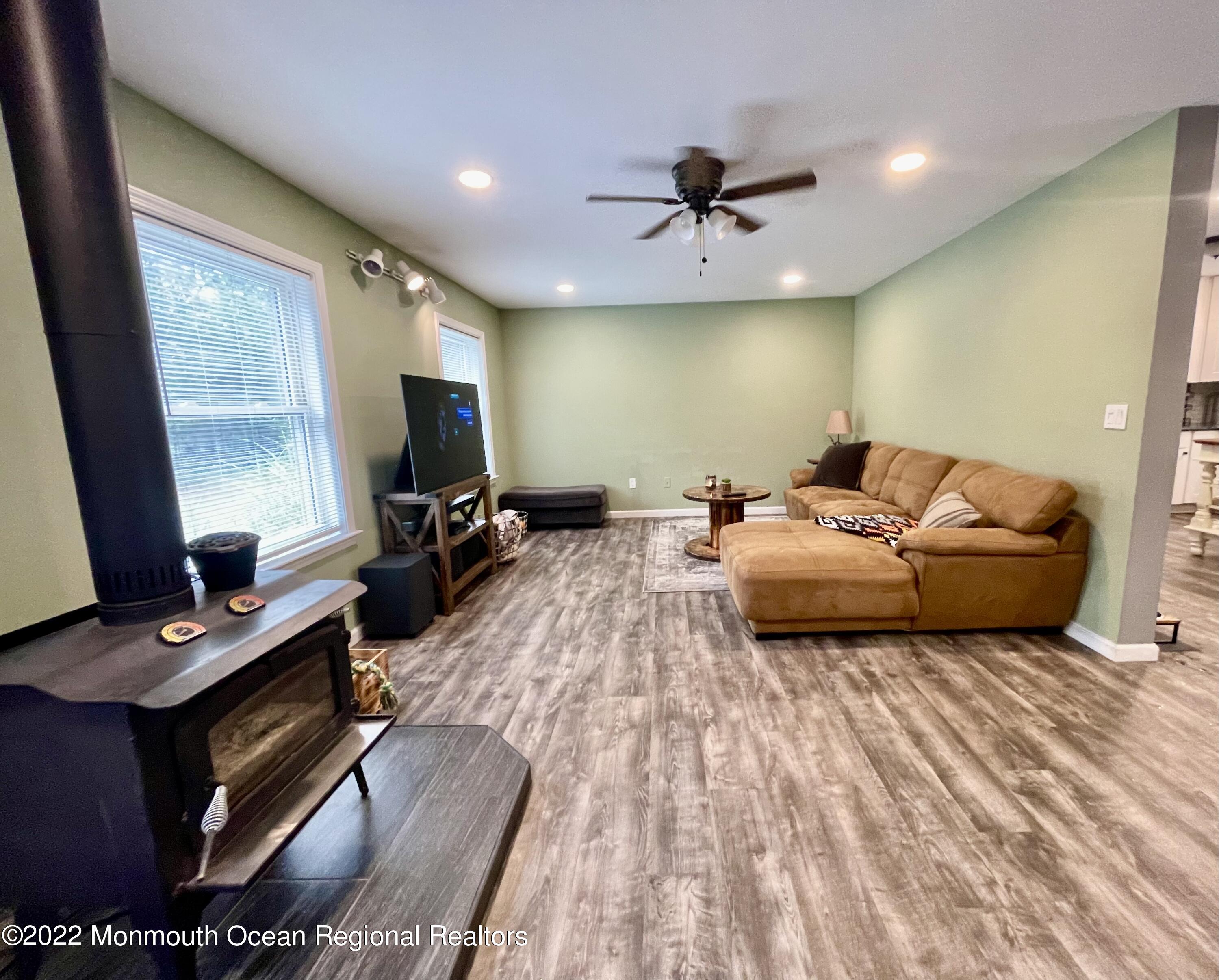 9 Johnson Road Vincentown, NJ 08088 - Photo 10 of 48 5ECA8321-9192-4321-895D-5975A47DA0C9