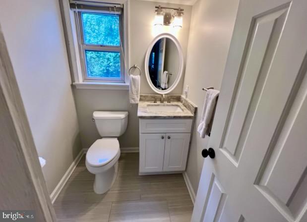 9101 Streamview Lane Vienna, VA 22182 - Photo 20 of 43