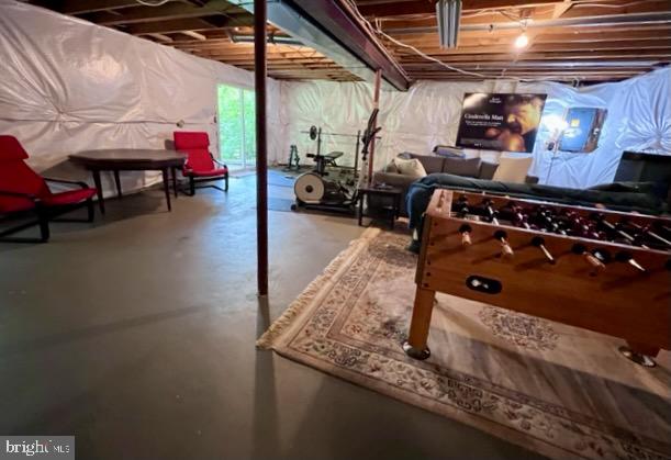 9101 Streamview Lane Vienna, VA 22182 - Photo 39 of 43