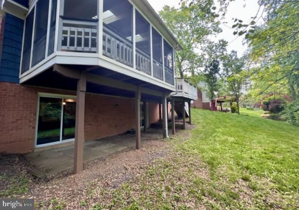 9101 Streamview Lane Vienna, VA 22182 - Photo 4 of 43