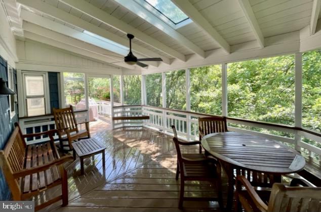 9101 Streamview Lane Vienna, VA 22182 - Photo 5 of 43