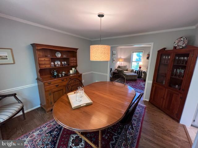 9101 Streamview Lane Vienna, VA 22182 - Photo 10 of 43