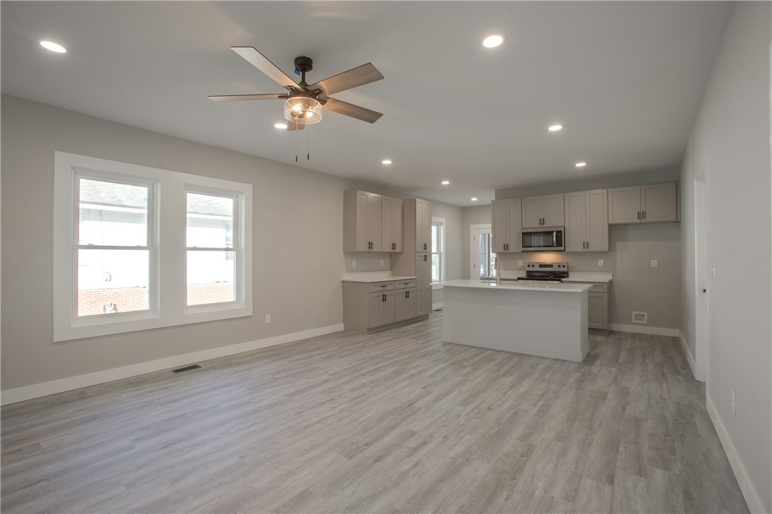 929 East Whitner Street Anderson, SC 29624 - Photo 10 of 34