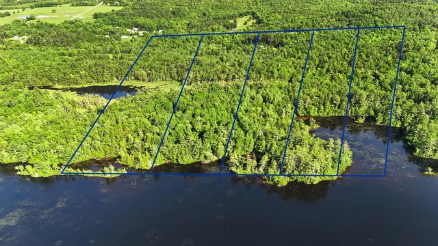 $209,800 | 230-250 Beaver Ridge Road, Palermo, ME 04354