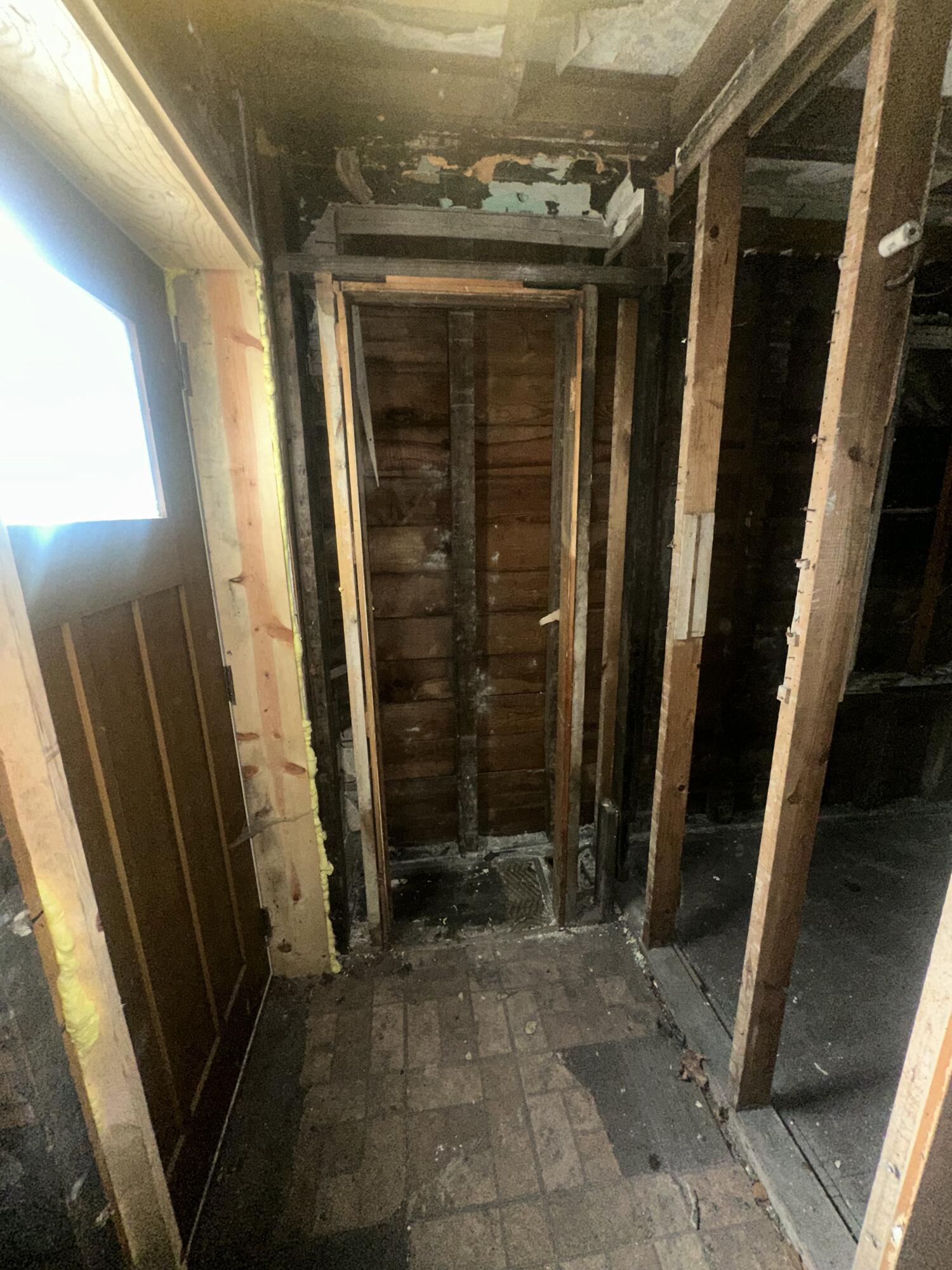 17405 Greeley Detroit, MI 48203 - Photo 14 of 27 IMG_2243