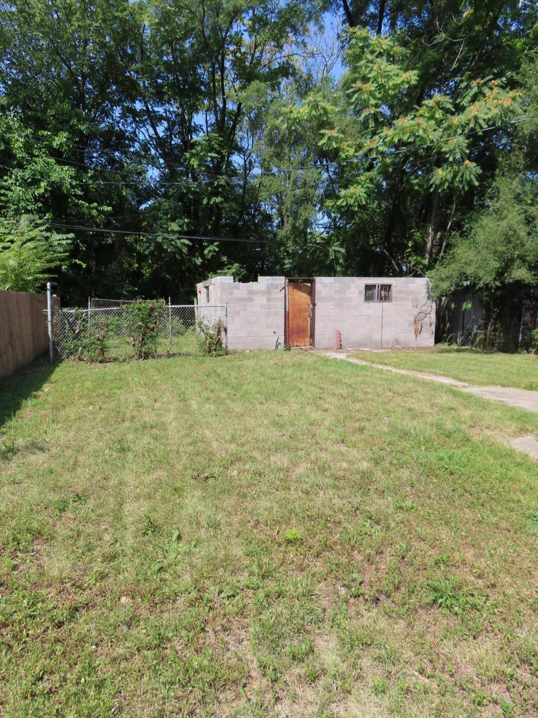 17405 Greeley Detroit, MI 48203 - Photo 6 of 27 IMG_0780