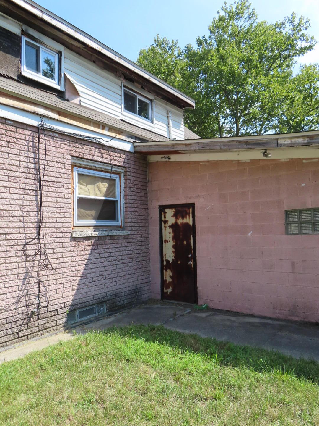 17405 Greeley Detroit, MI 48203 - Photo 10 of 27 IMG_0783