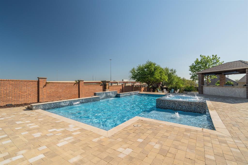 303 San Marcos Drive Irving, TX 75039 - Photo 32 of 33 a view of a backyard