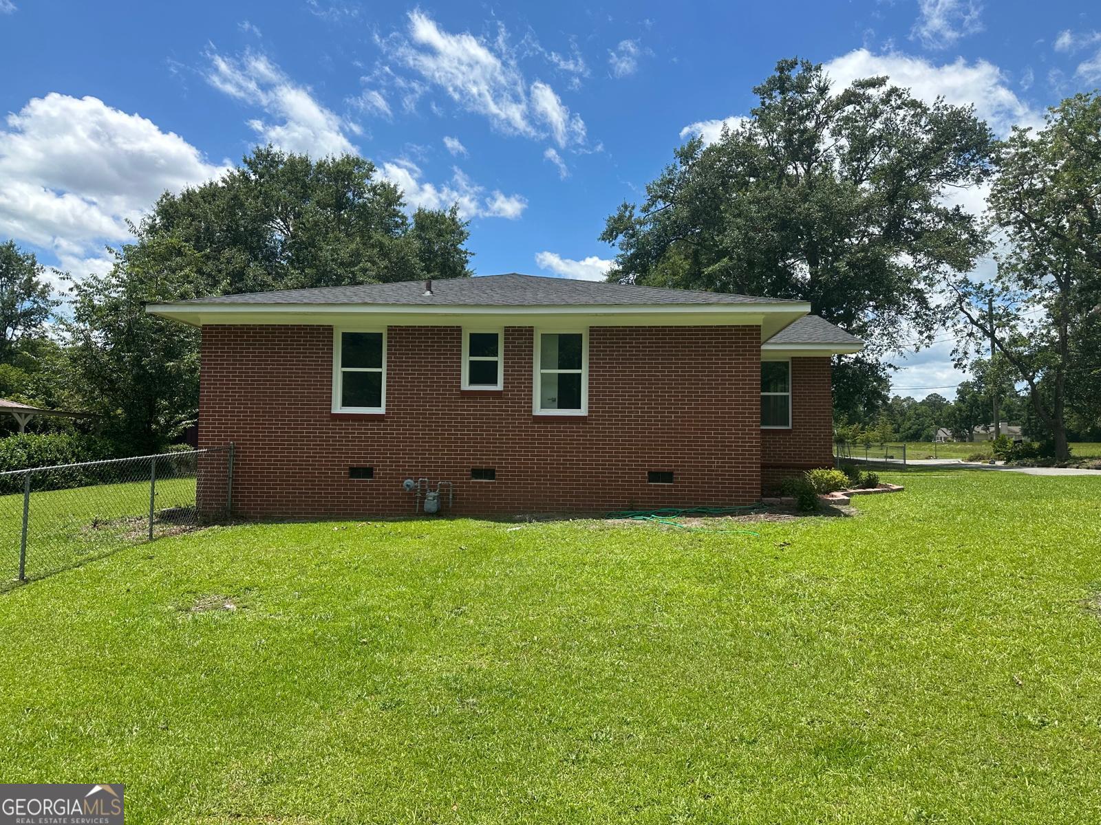 1300 Stonewall Street Dublin, GA 31021 - Photo 13 of 50