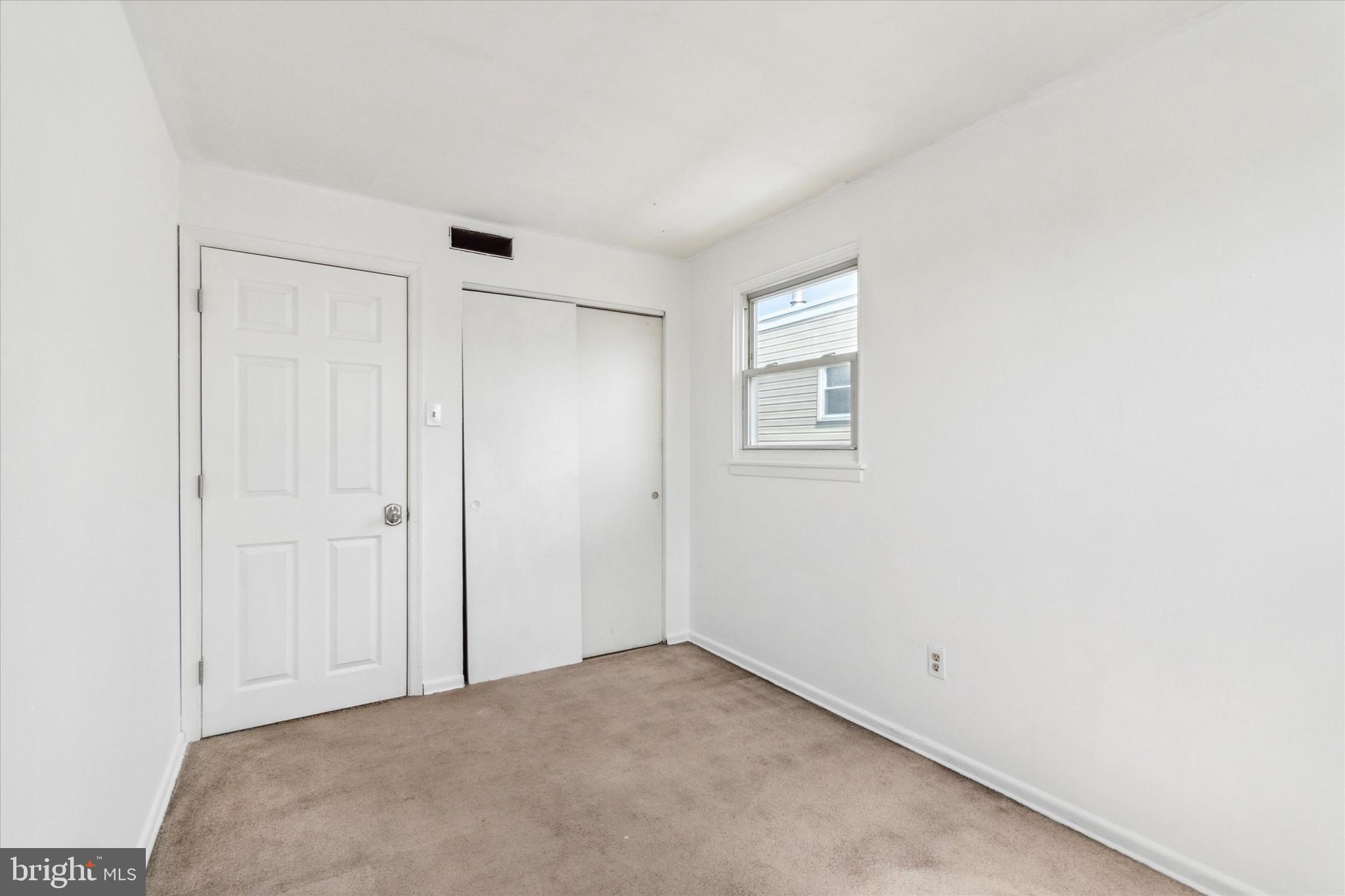 3830 Greenacres Road Philadelphia, PA 19154 - Photo 14 of 18