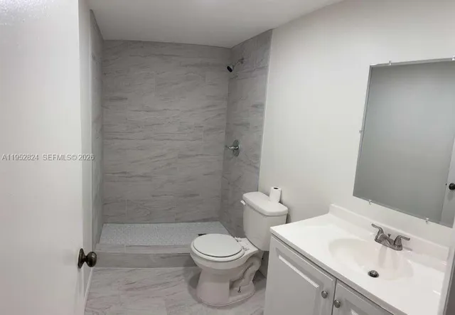 $2,200 | 10090 Northwest 80th Court, Unit 1155, Hialeah Gardens, FL 33016