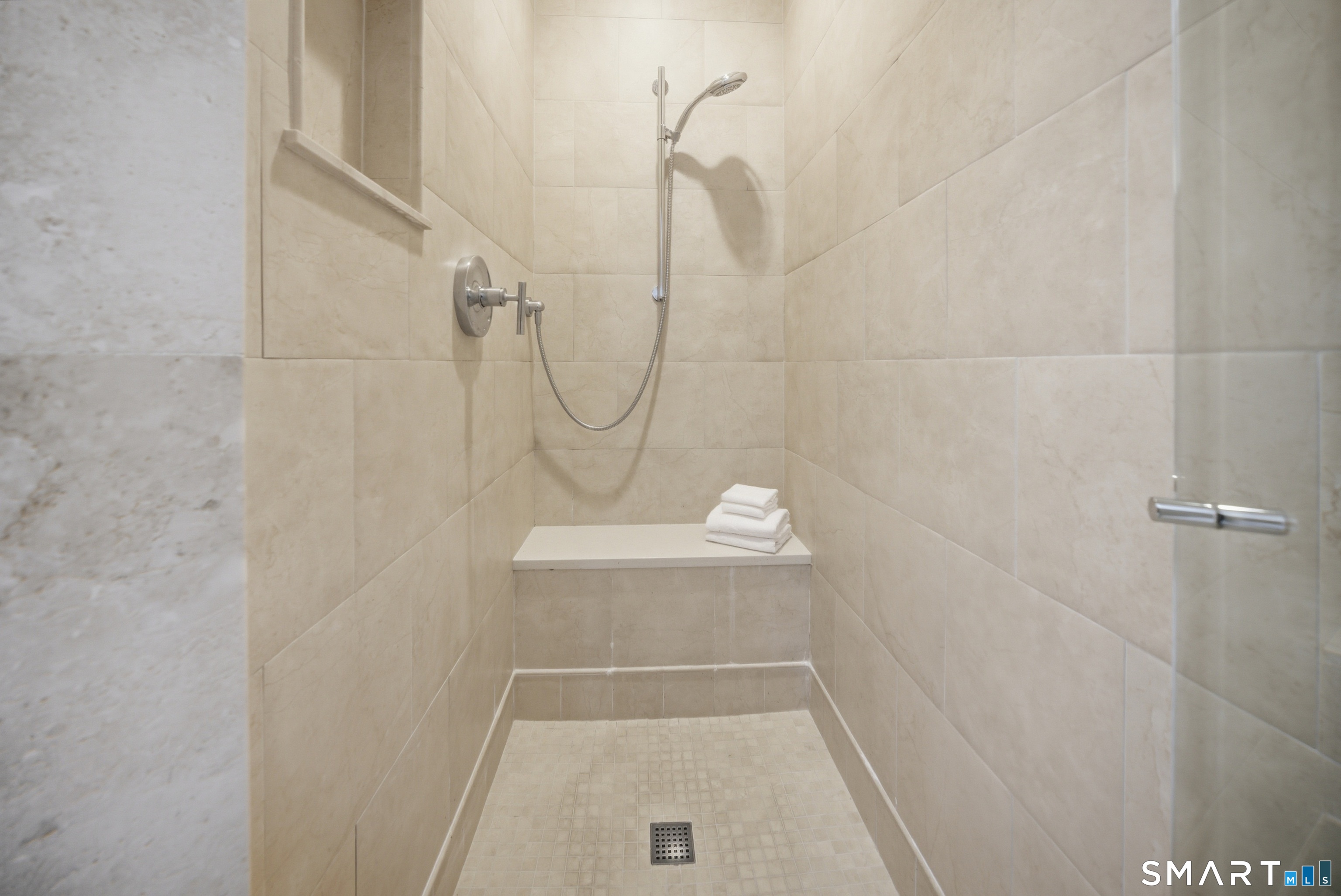 106 Stillson Road, Unit 106 Fairfield, CT 06825 - Photo 18 of 37