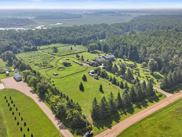 $479,900 | 9936 Oakridge Road, Brainerd, MN 56401