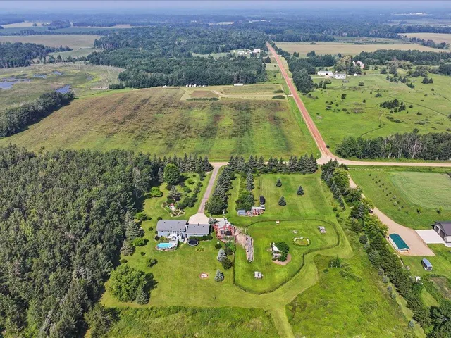 $479,900 | 9936 Oakridge Road, Brainerd, MN 56401