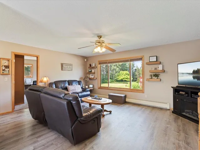 $479,900 | 9936 Oakridge Road, Brainerd, MN 56401