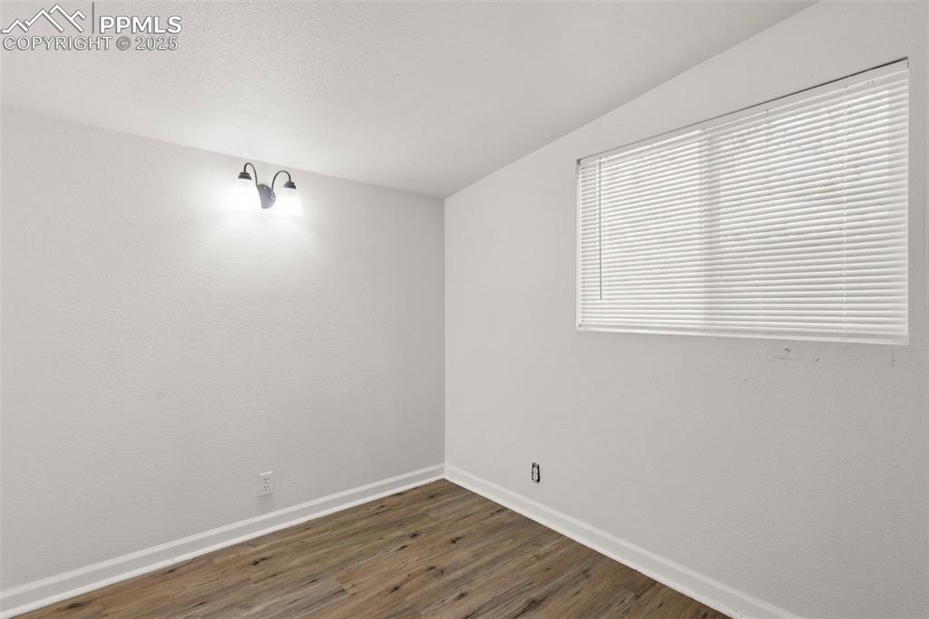 2004 Oak Way Colorado Springs, CO 80906 - Photo 17 of 25