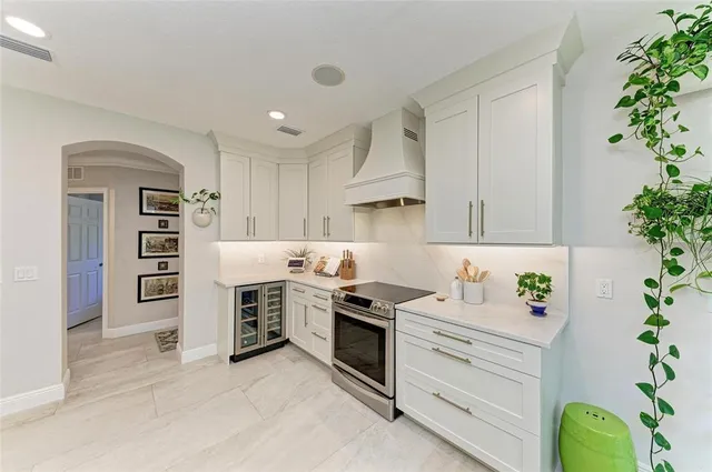 $565,000 | 6536 Moorings Point Circle, Unit 101, Lakewood Ranch, FL 34202