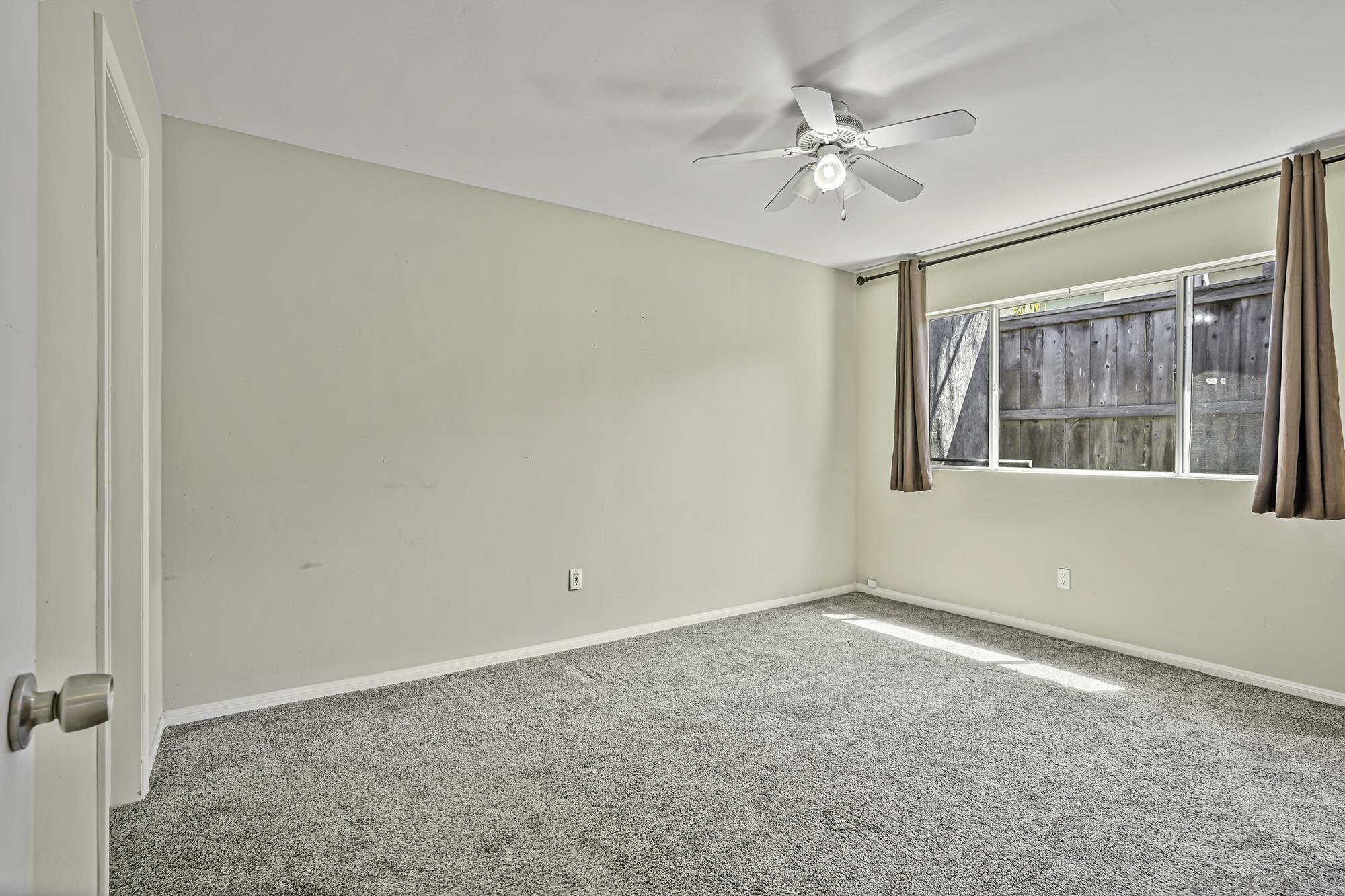 2018 Glasgow Avenue Cardiff, CA 92007 - Photo 25 of 32