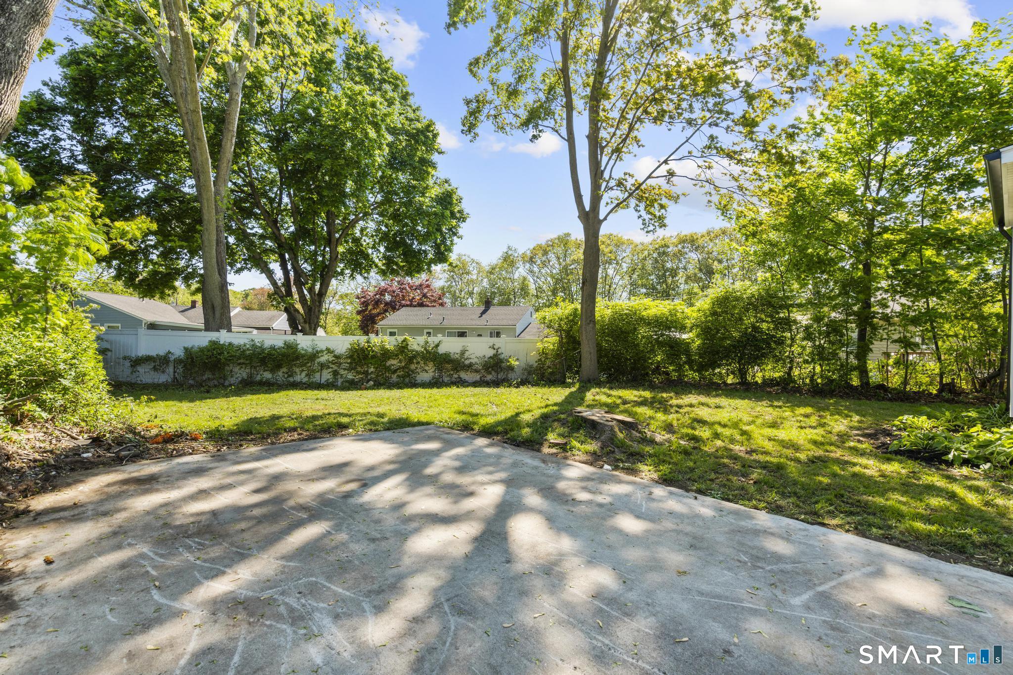 66 Northrop Road West Haven, CT 06516 - Photo 14 of 15