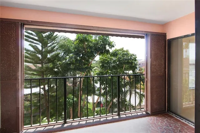 $2,350 | 4620 Bougainvilla Drive, Unit 8, Lauderdale-by-the-Sea, FL 33308