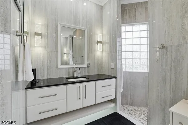 $855,000 | 1716 Northwest 34th Avenue, Cape Coral, FL 33993