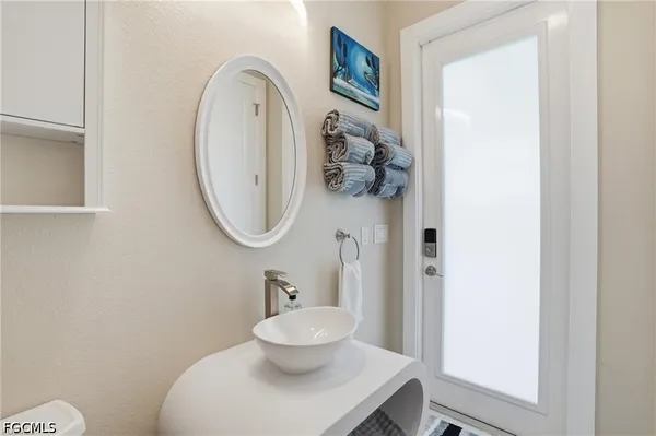 $855,000 | 1716 Northwest 34th Avenue, Cape Coral, FL 33993