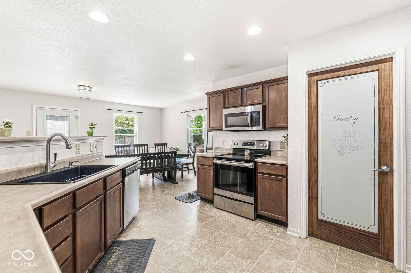 9637 West Stargazer Drive Pendleton, IN 46064 - Photo 6 of 35