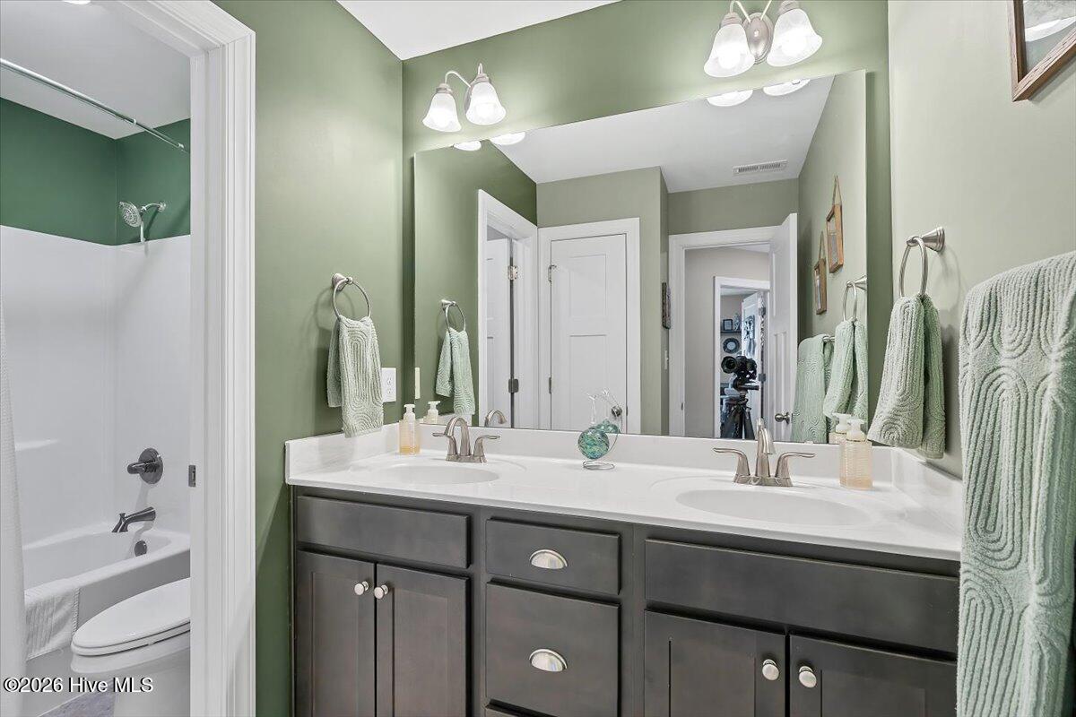 305 3rd Street Aberdeen, NC 28315 - Photo 53 of 73 76-76_305 3rd St, Aberdeen, NC, 28315 _L