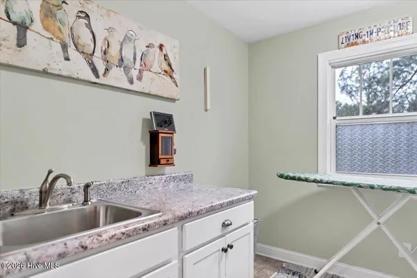 $475,000 | 305 3rd Street, Aberdeen, NC 28315
