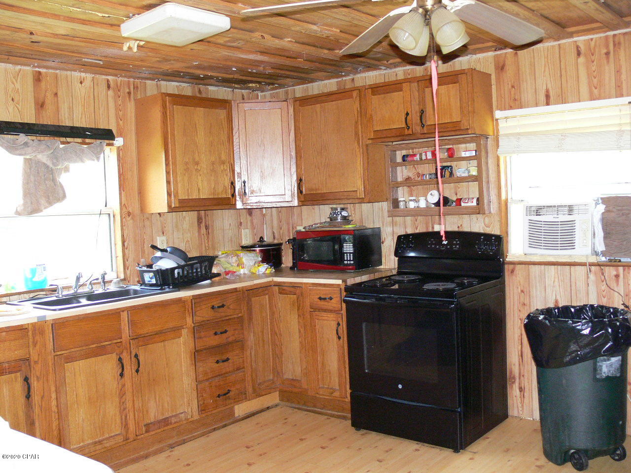 20732 Dickerson Road Fountain, FL 32438 - Photo 2 of 11 Gallery Image 2