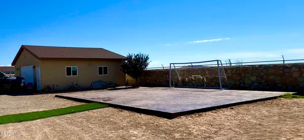 $389,950 | 15048 Rancho Del Sur Drive, El Paso, TX 79938