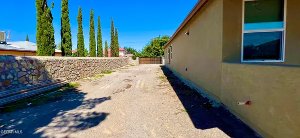 $389,950 | 15048 Rancho Del Sur Drive, El Paso, TX 79938