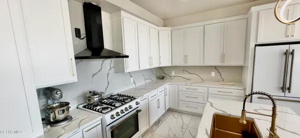 $389,950 | 15048 Rancho Del Sur Drive, El Paso, TX 79938