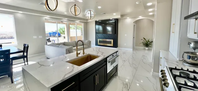 $459,950 | 15048 Rancho Del Sur Drive, El Paso, TX 79938