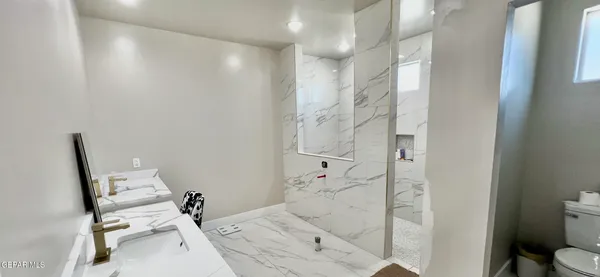 $389,950 | 15048 Rancho Del Sur Drive, El Paso, TX 79938